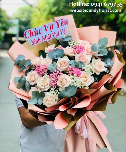 AFHN704  Nụ hồng mong manh