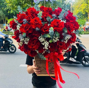 Tiệm hoa andyflorist freeship Hẻm 13 Lô Tư, Bình Tân